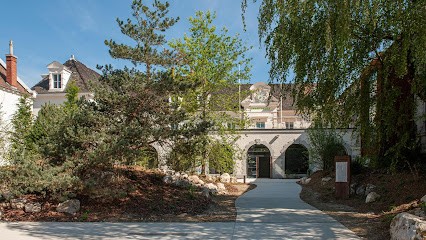 Caves de la Chartreuse, Caviste à Voiron