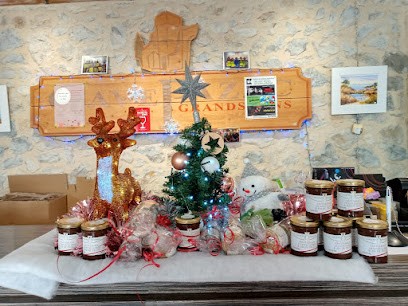 SCA Des Grands Vins De Pazac, Caviste à Meynes