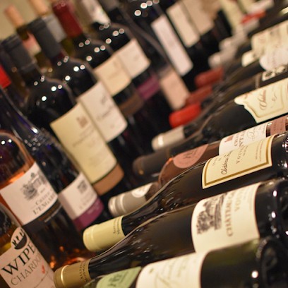 Vin Chai Toi, Caviste à Ugine