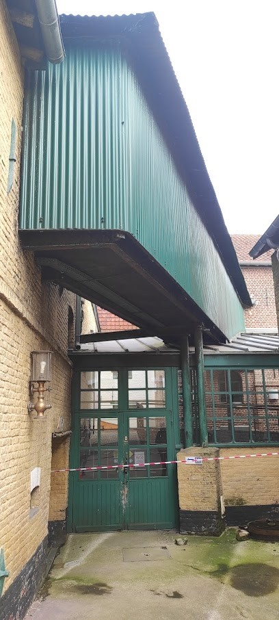 Distillerie De Wambrechies (magasin Ouvert / Visites Momentanément Arrêtées), Caviste à Wambrechies