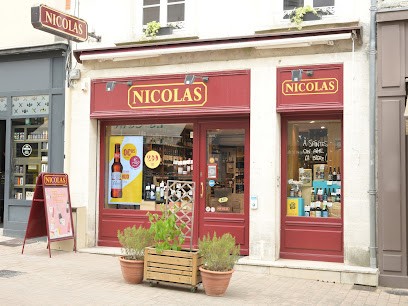 Nicolas Saintes, Caviste à Saintes