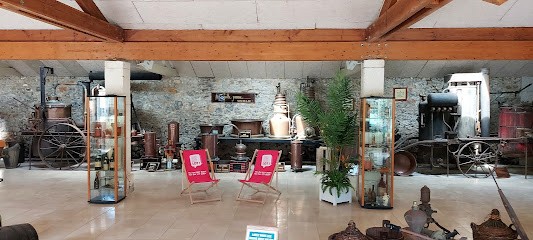 Louis Roque Distillery, Caviste à Souillac