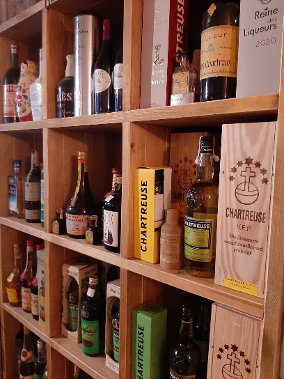 Le Garage A Vin Caviste à Faugères
