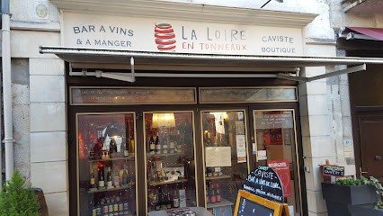 La Loire en tonneaux, Caviste à Loches