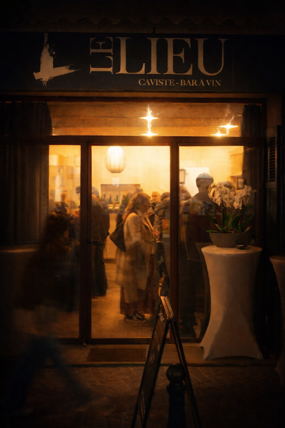 Le Lieu - Caviste - Bar À Vin, Caviste à Six-Fours-les-Plages