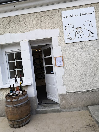 À La Tienne, Étienne !, Caviste à Thoré-la-Rochette