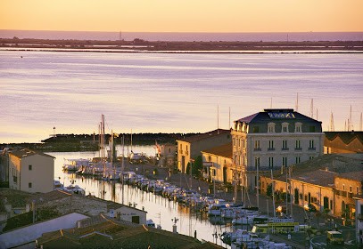 Les Caves Richemer - Marseillan Port, Caviste à Marseillan