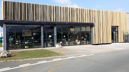 From Vine To Glass ..., Caviste à Wimereux