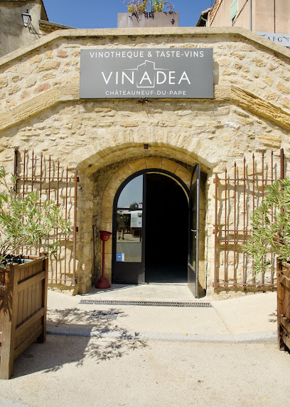 Vinothèque Châteauneuf-Du-Pape / Dégustation / Tasting Caviste à Châteauneuf-du-Pape