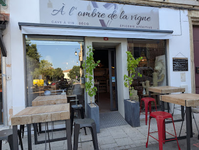 À L'ombre De La Vigne, Caviste à Vauvert