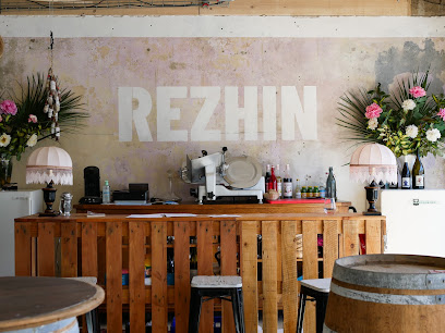 Rezhin, Caviste à Mesquer